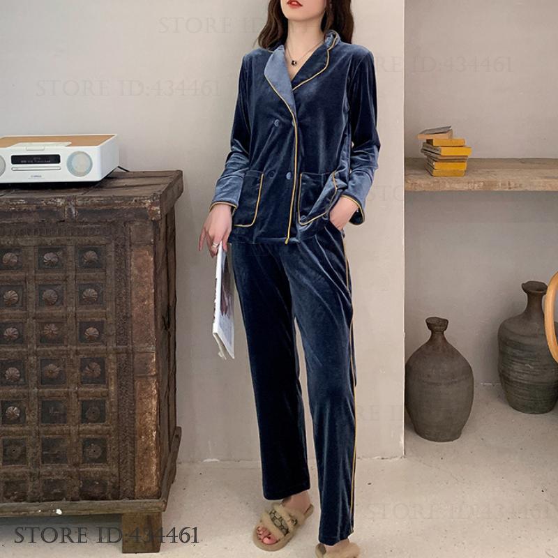 Winter Clothing Trends For Women - بيجامة مخملية نسائية عصرية للخريف والشتاء