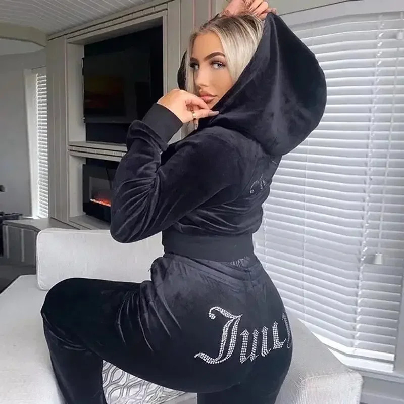 بدلة رياضية شتوية جديدة لعام 2 - مراجعة Winter Clothing Anime وسعره