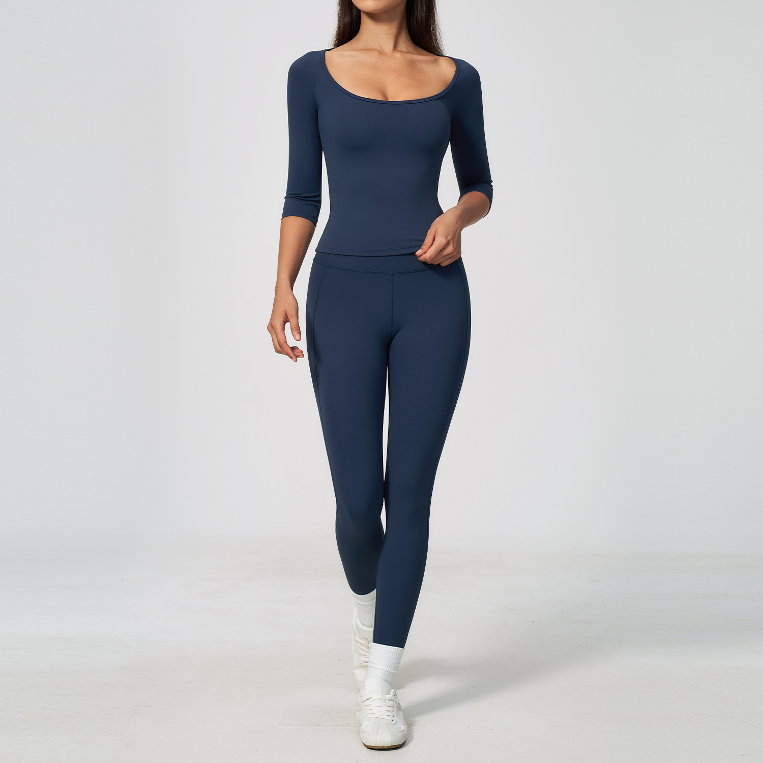 طقم يوغا نسائي من قطعتين: توب  - مراجعة Winter Clothing Trends For Women وسعره
