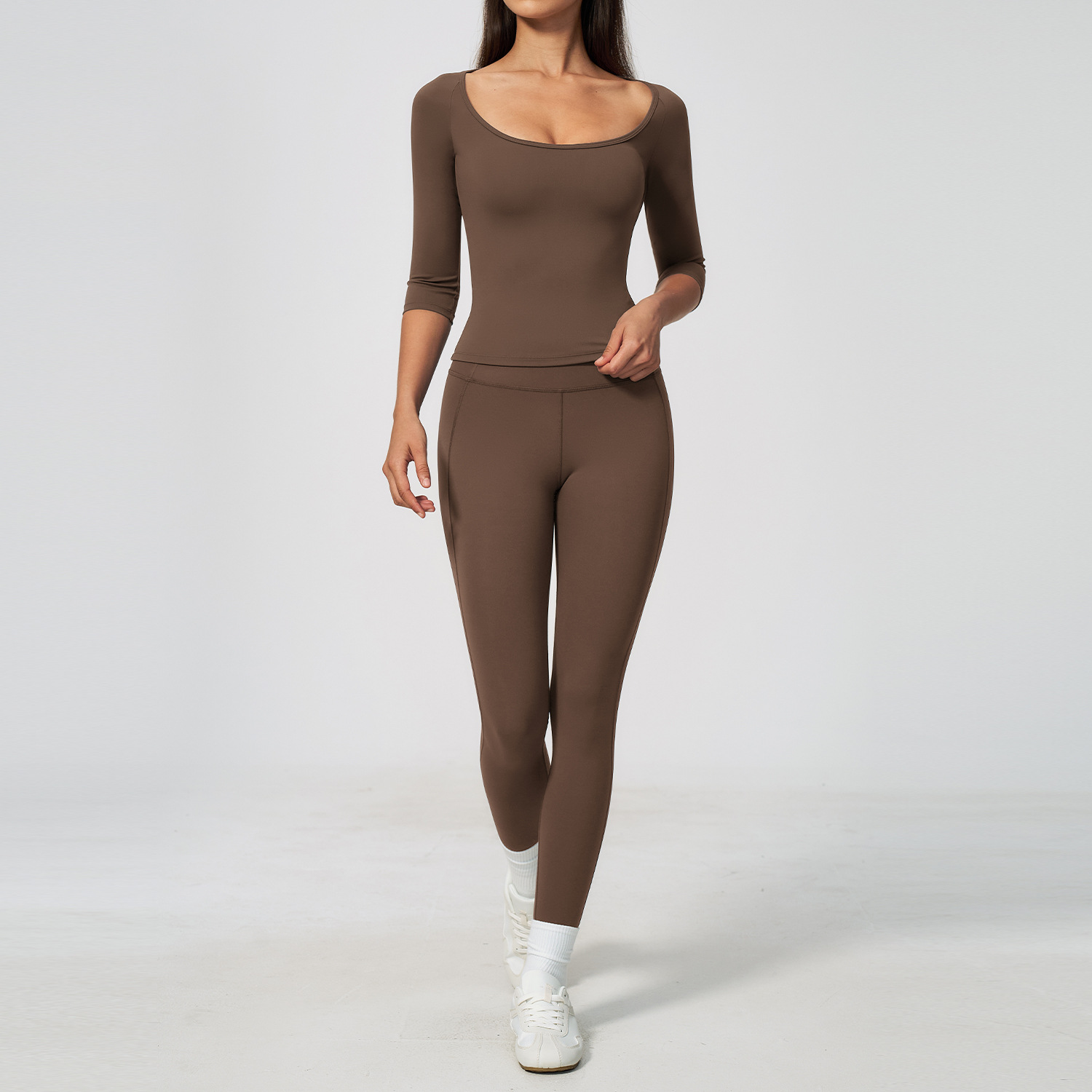 طقم يوغا نسائي من قطعتين: توب  - مراجعة Winter Clothing Trends For Women وسعره